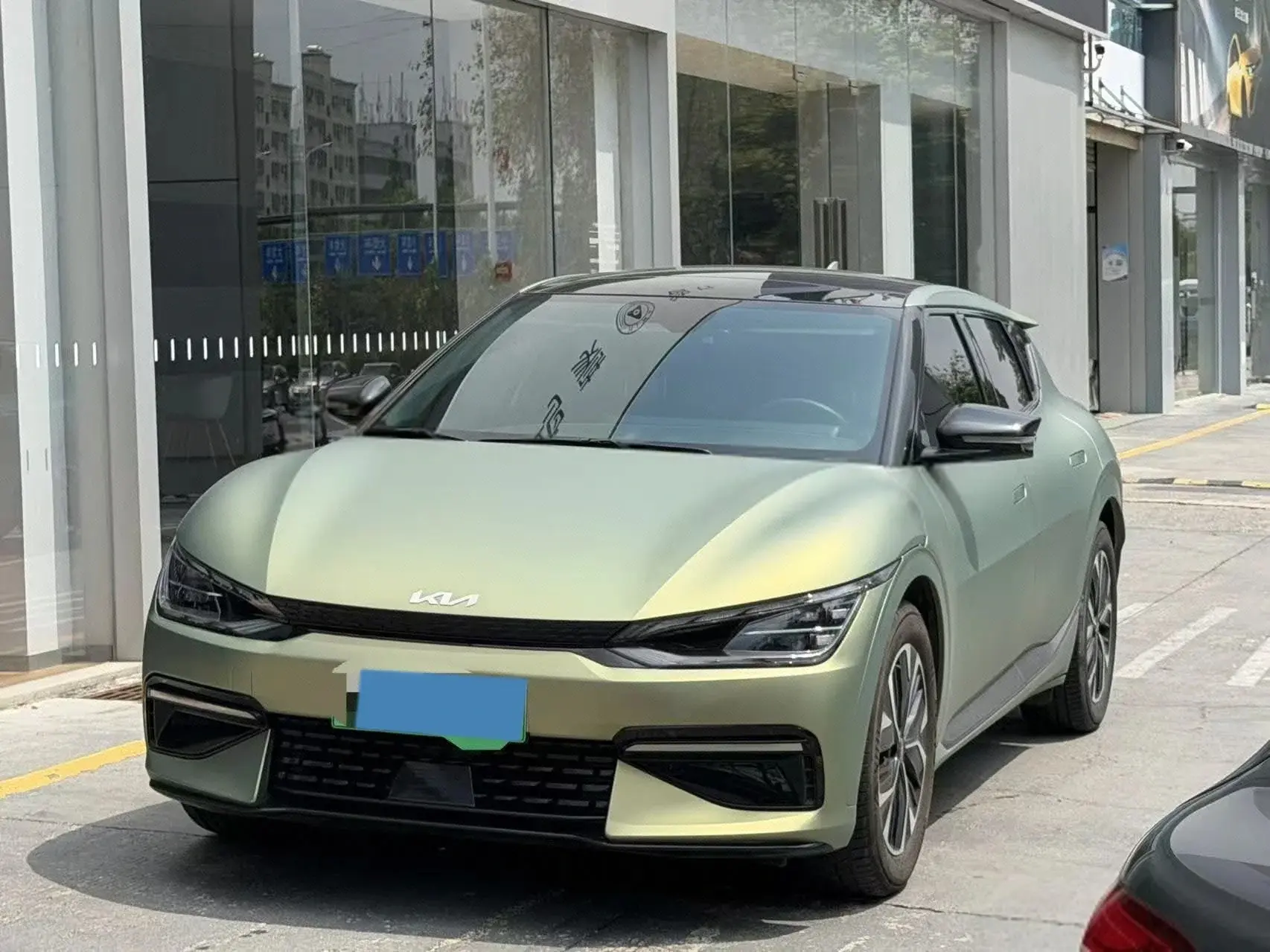 Kia EV6 SUV, 2023