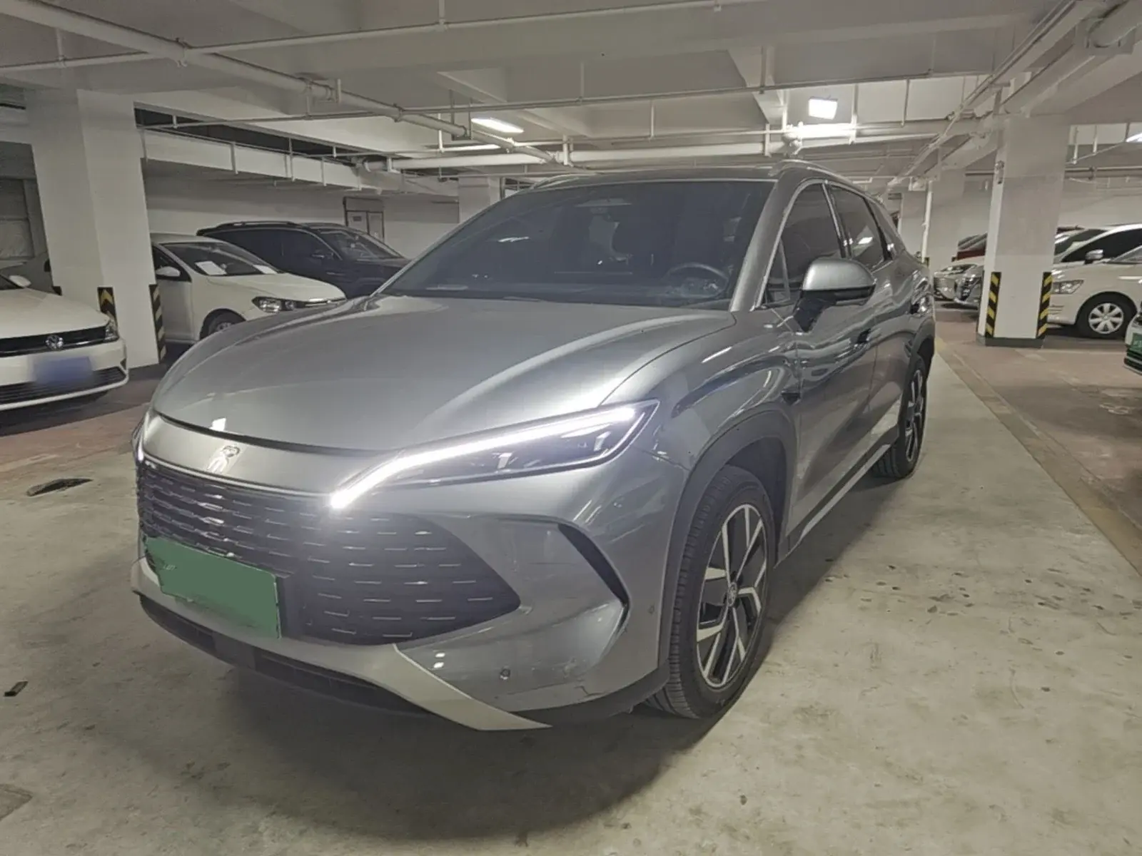 Внедорожник BYD Song L DM-i, 2025