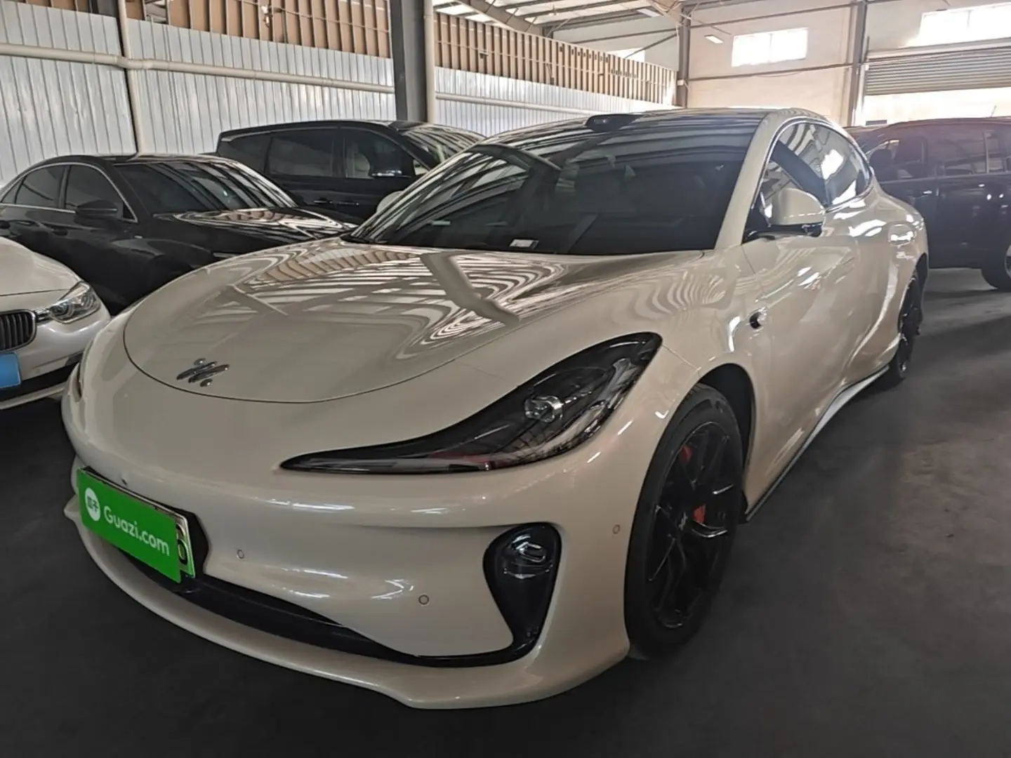IM L6 Hatchback, 2025