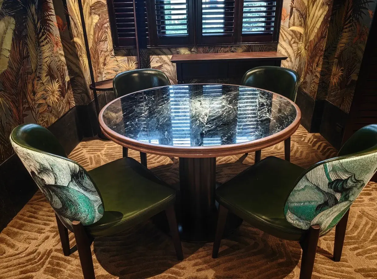 Premium Lounge Dining Chair