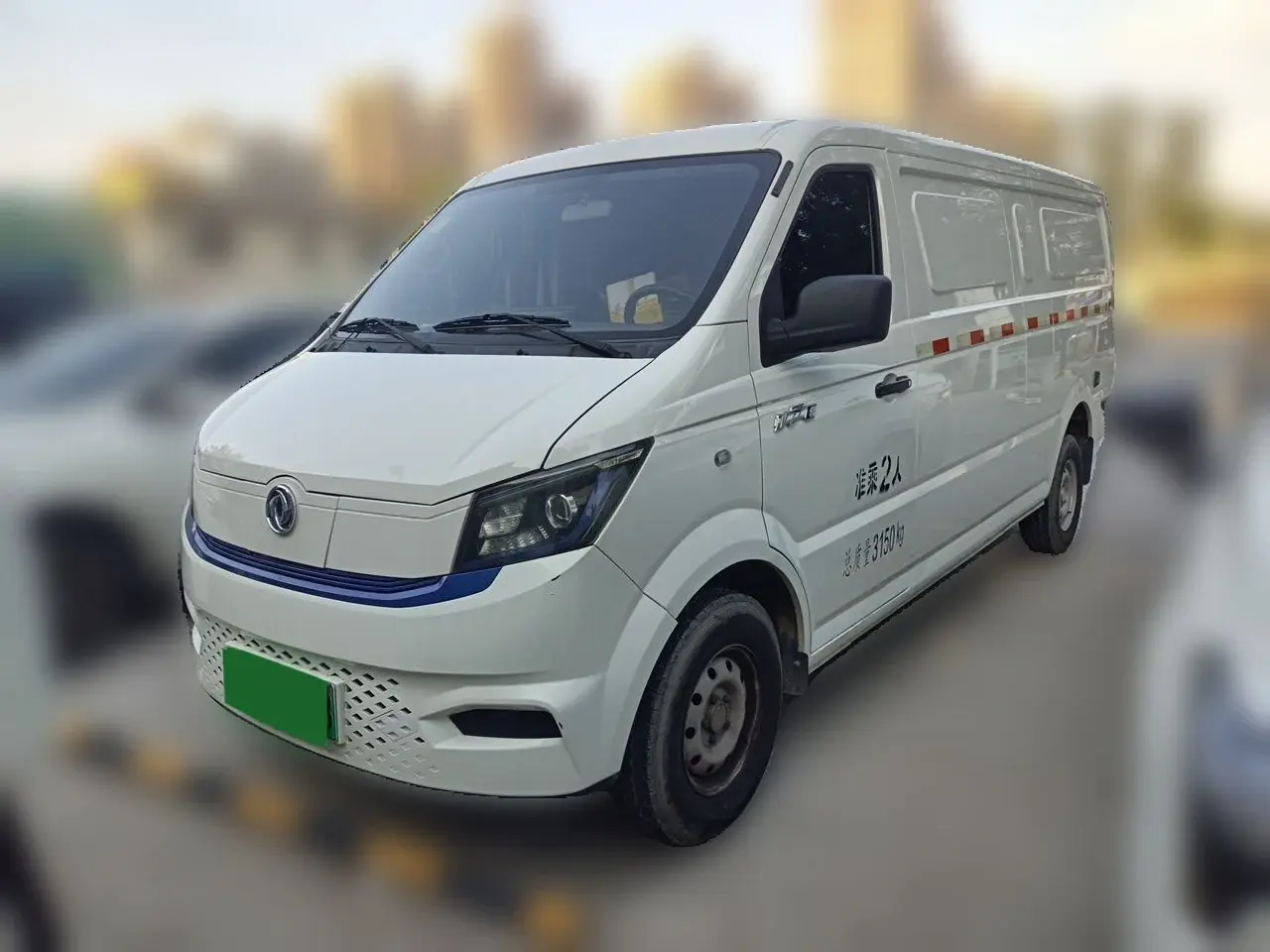 Dongfeng Yufeng EM27, 2024
